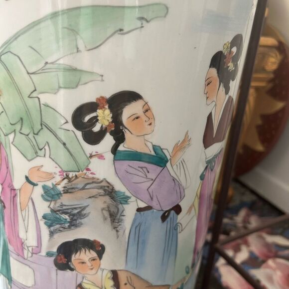 Vintage Porcelain Hand-Painted Vase/Umbrella Stand Geisha & Flowers 18”x8.5” - Picture 4 of 16